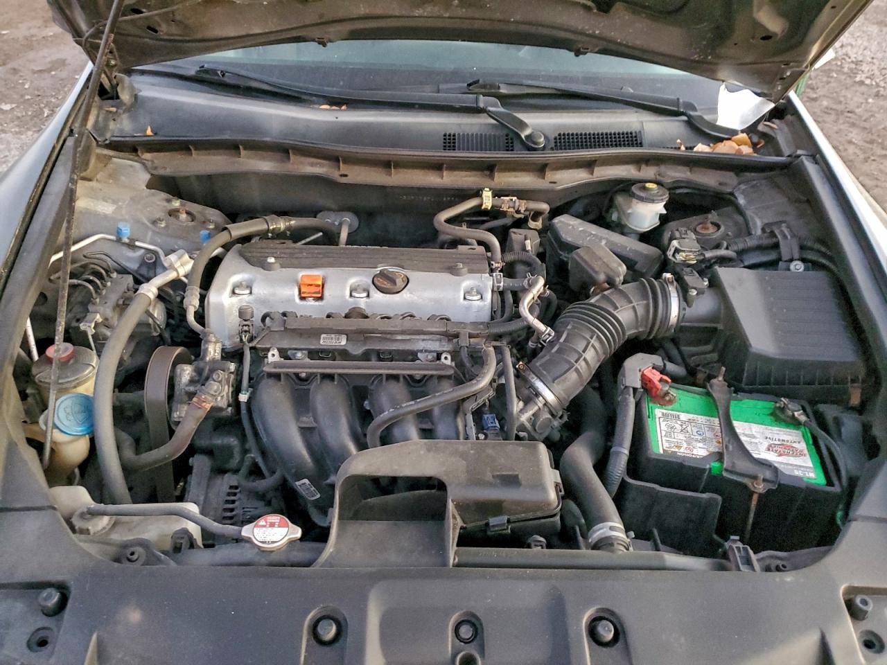 2012 HONDA ACCORD LX photo 11
