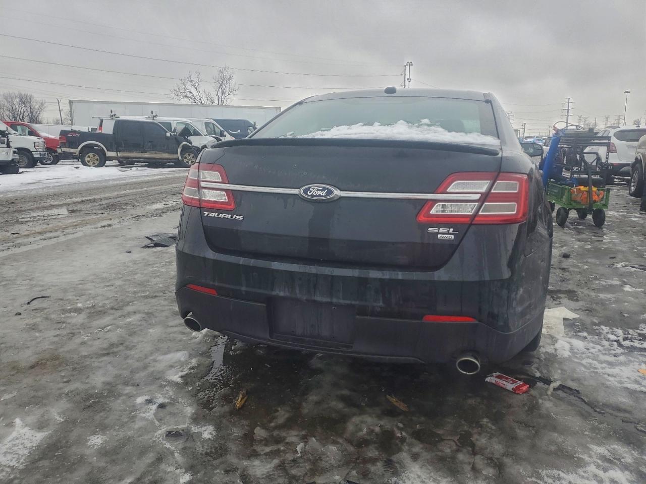 2016 FORD TAURUS SEL photo 6