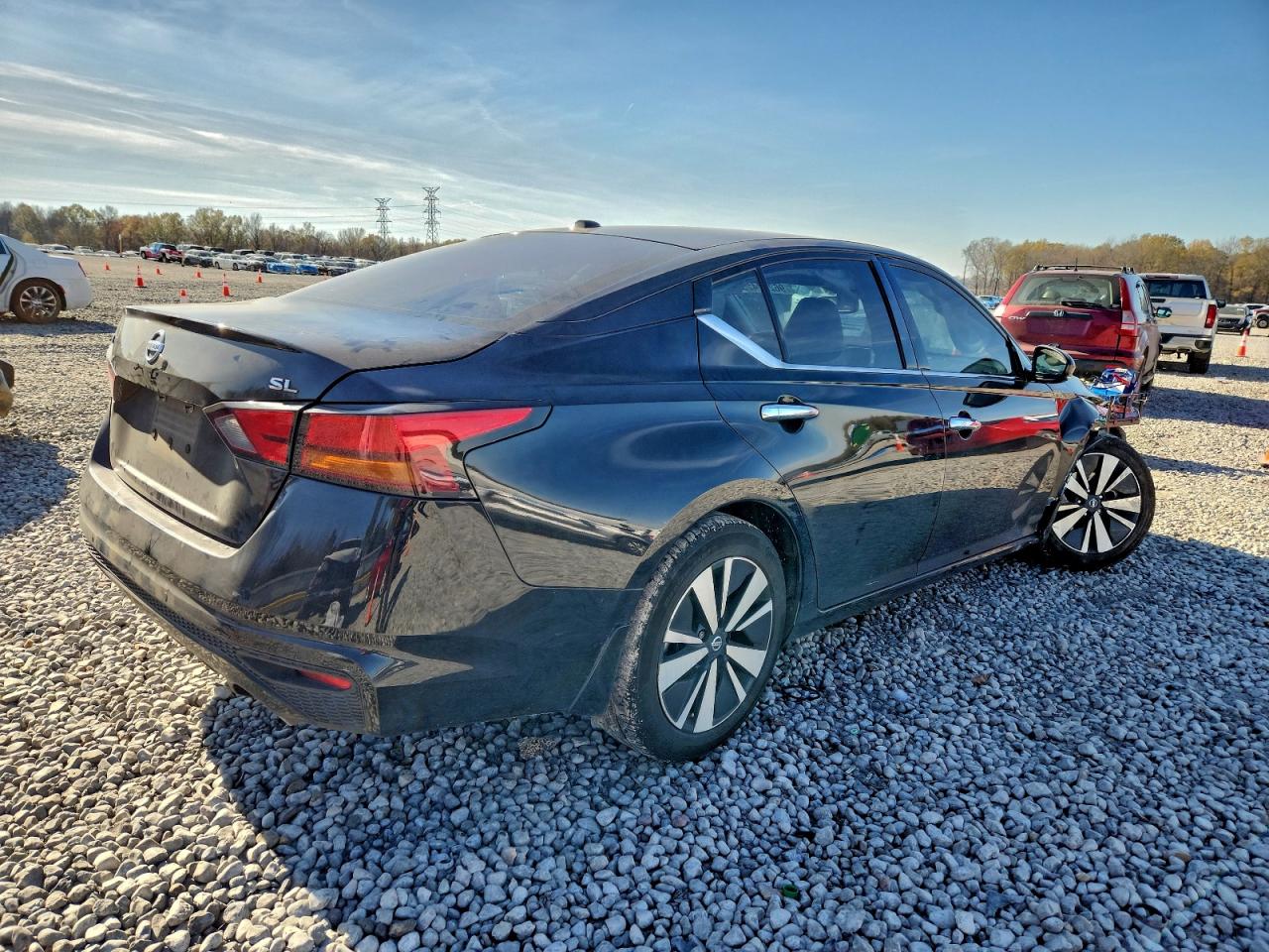 2019 NISSAN ALTIMA SL photo 3