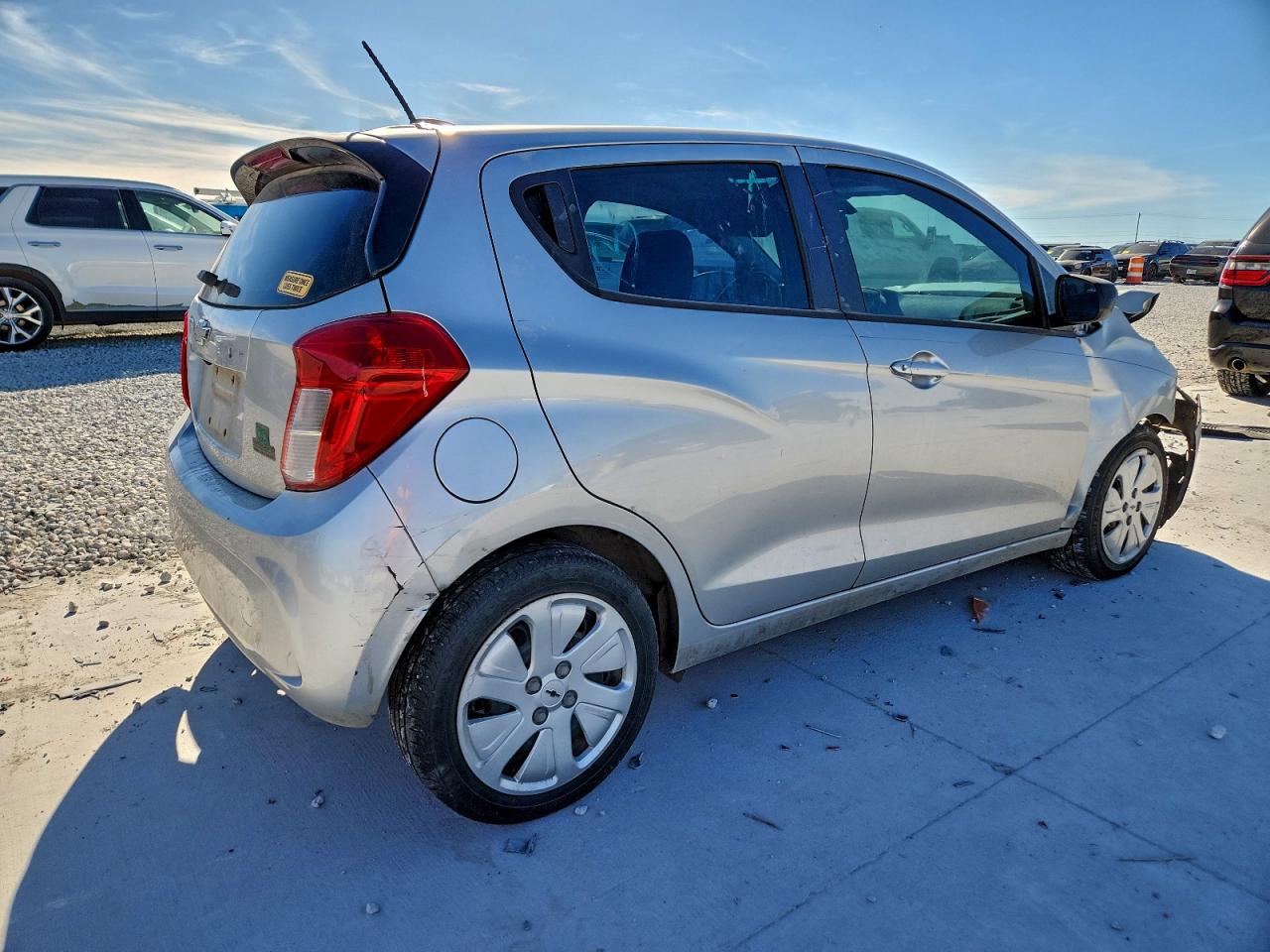 2017 CHEVROLET SPARK LS photo 3