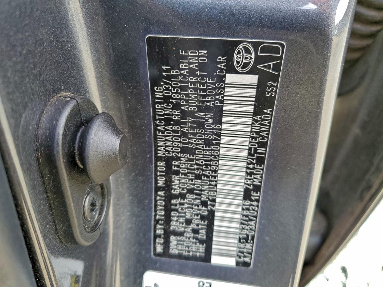 2011 TOYOTA COROLLA BASE photo 12