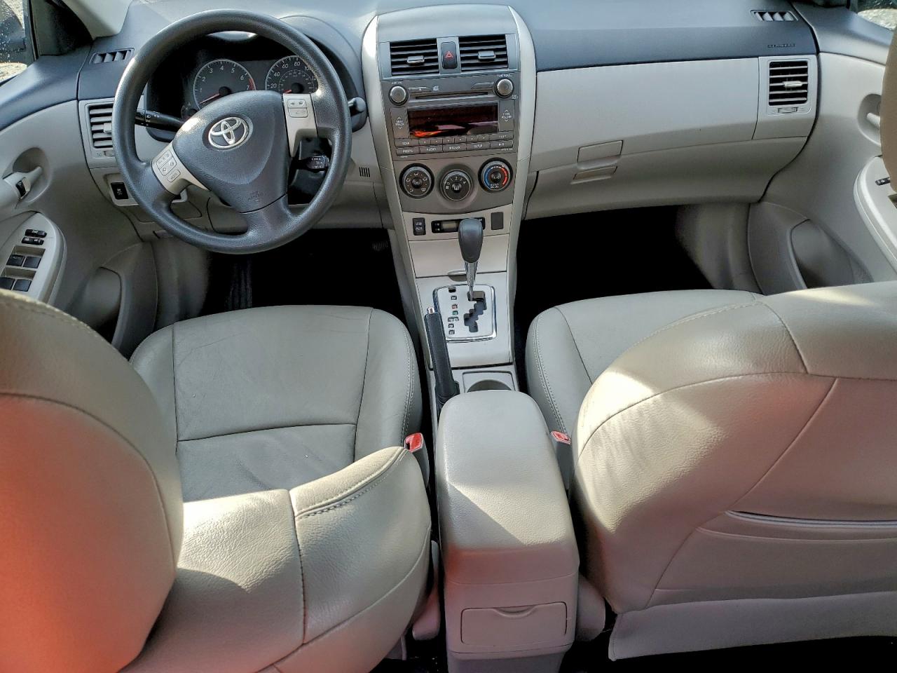 2011 TOYOTA COROLLA BASE photo 8