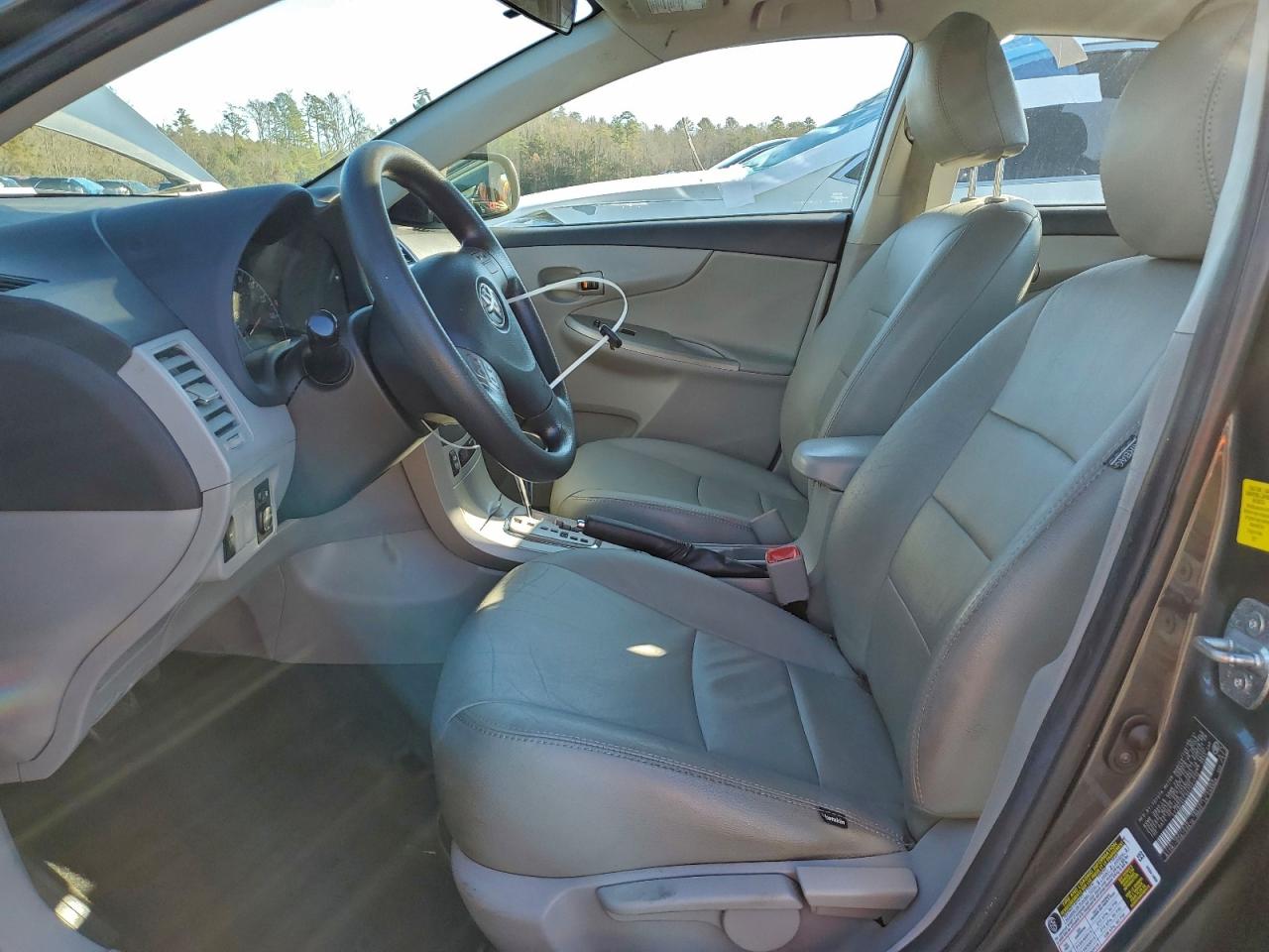 2011 TOYOTA COROLLA BASE photo 7