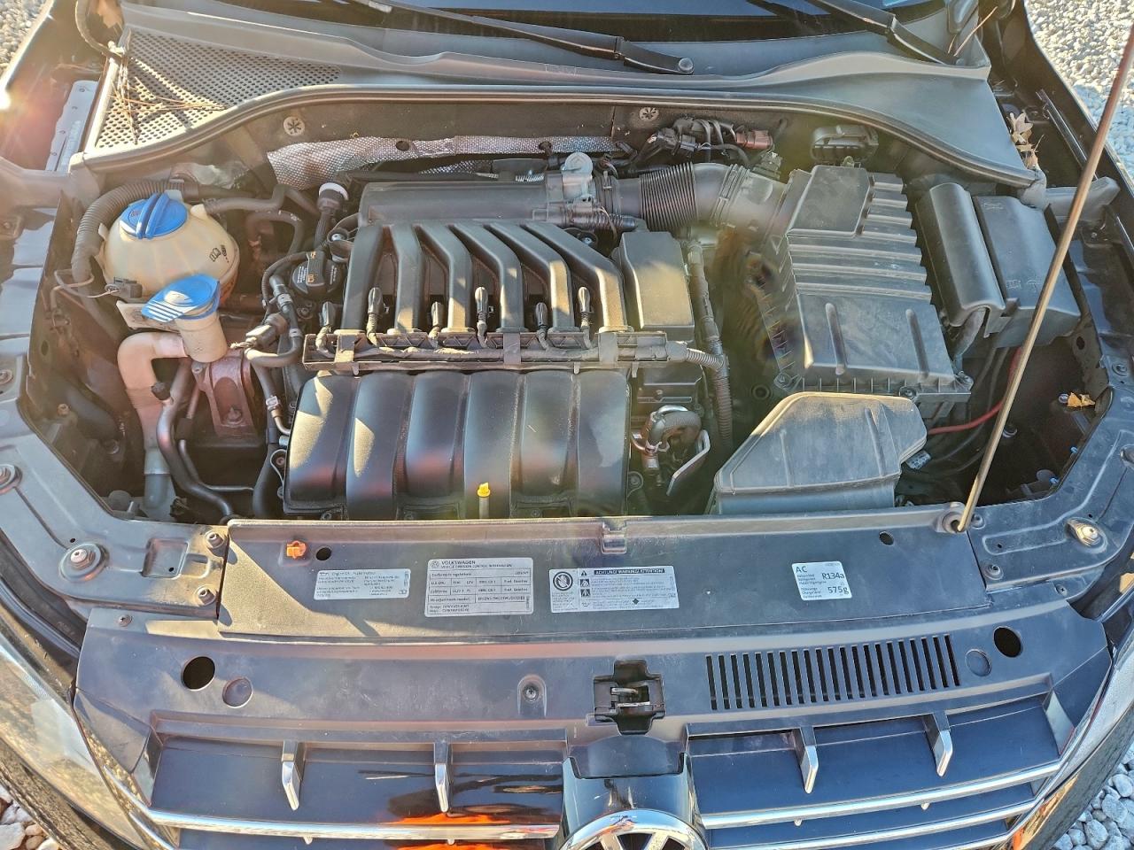2012 VOLKSWAGEN PASSAT SEL photo 11