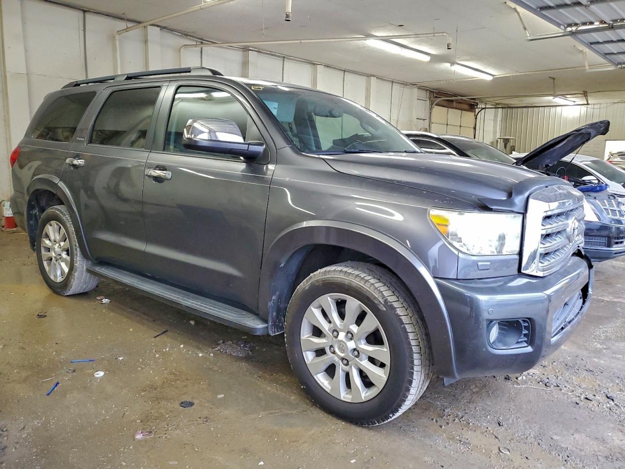 2012 TOYOTA SEQUOIA PLATINUM photo 4