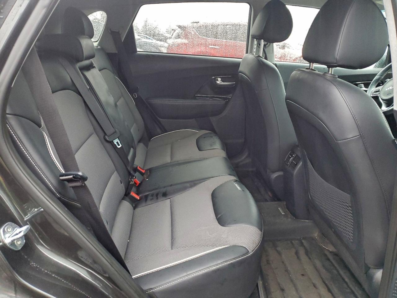 2022 KIA NIRO S photo 10