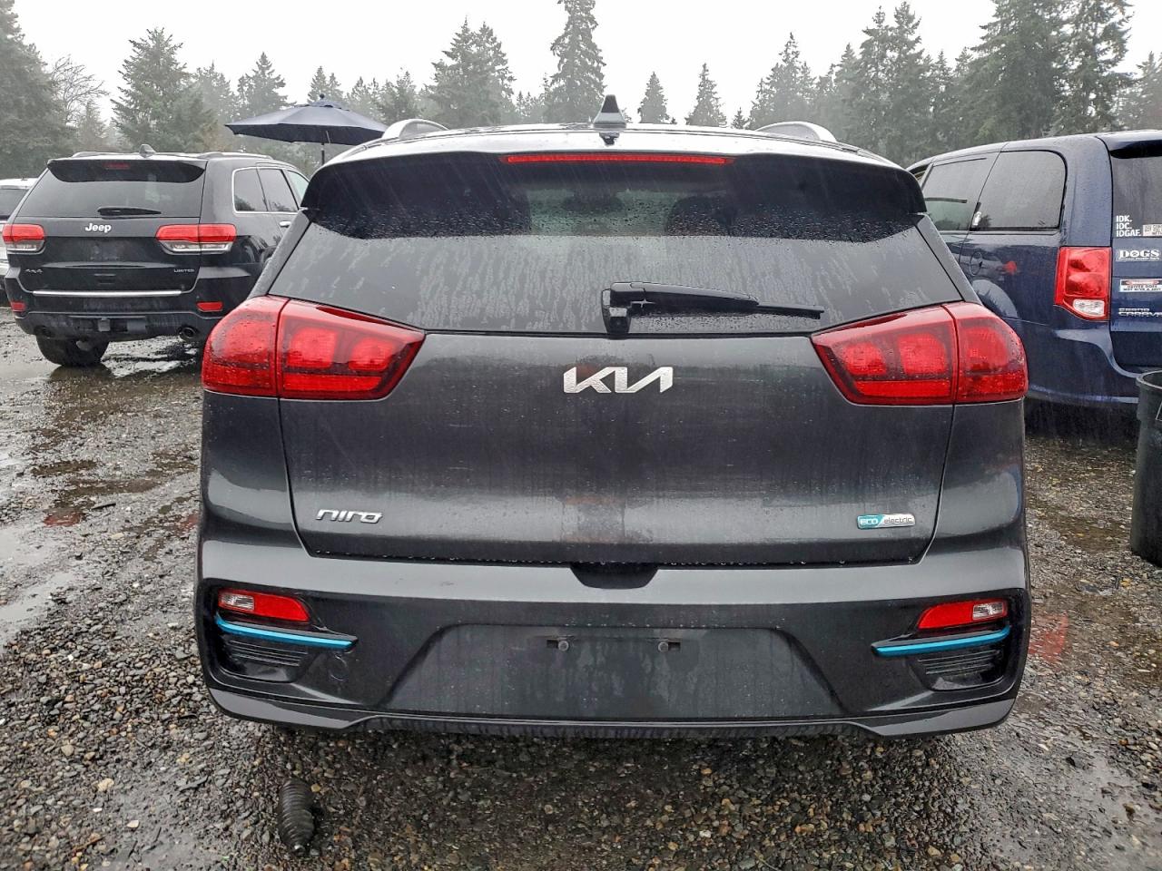 2022 KIA NIRO S photo 6