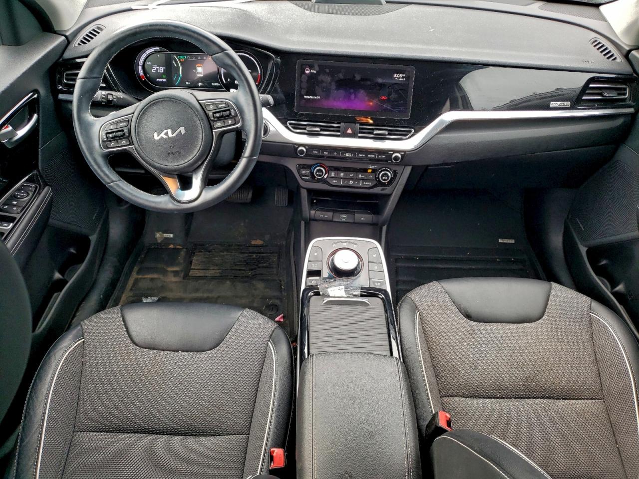 2022 KIA NIRO S photo 8