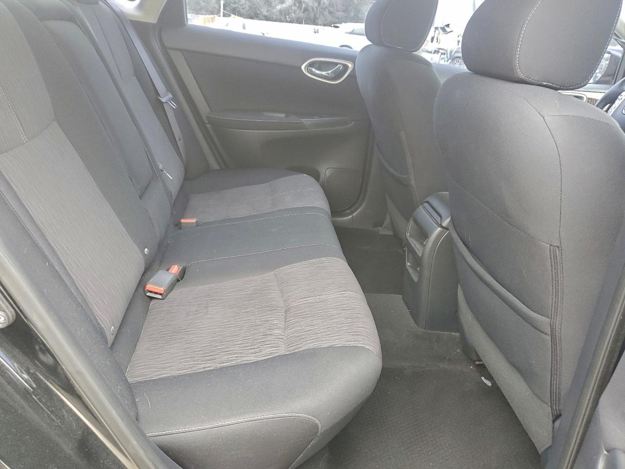 2014 NISSAN SENTRA S photo 10