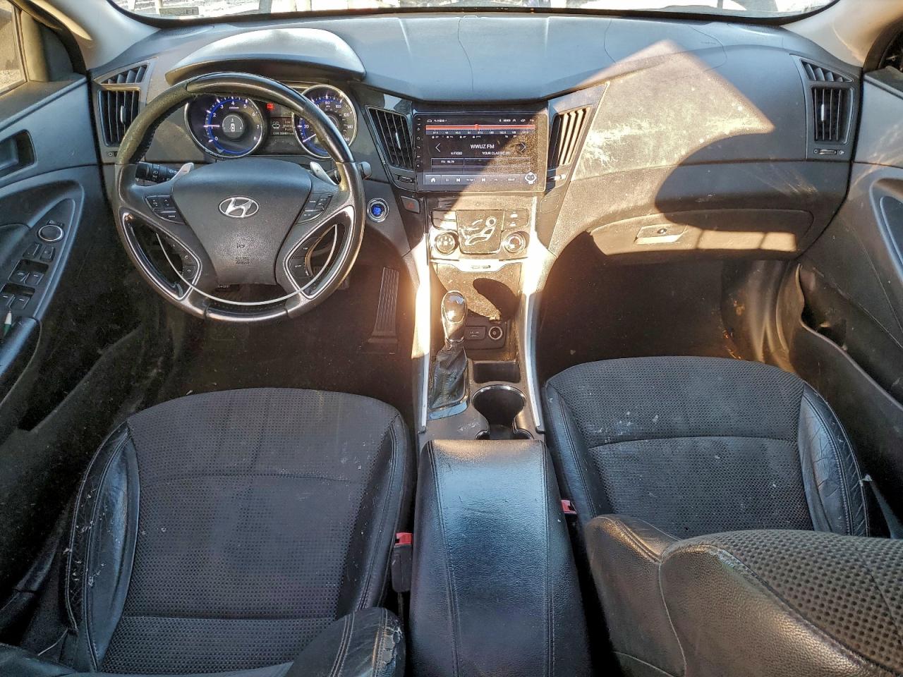 2012 HYUNDAI SONATA SE photo 8