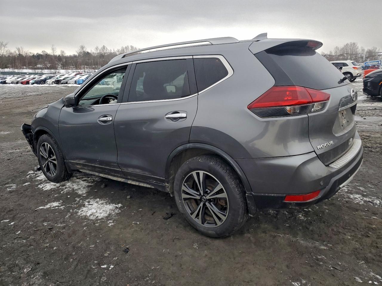 2019 NISSAN ROGUE S photo 2