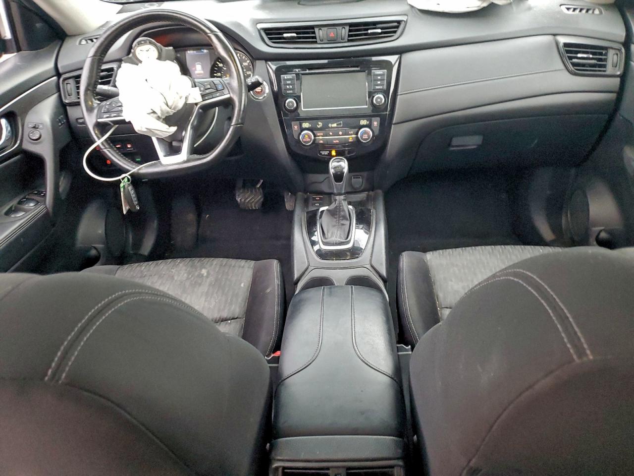 2019 NISSAN ROGUE S photo 8
