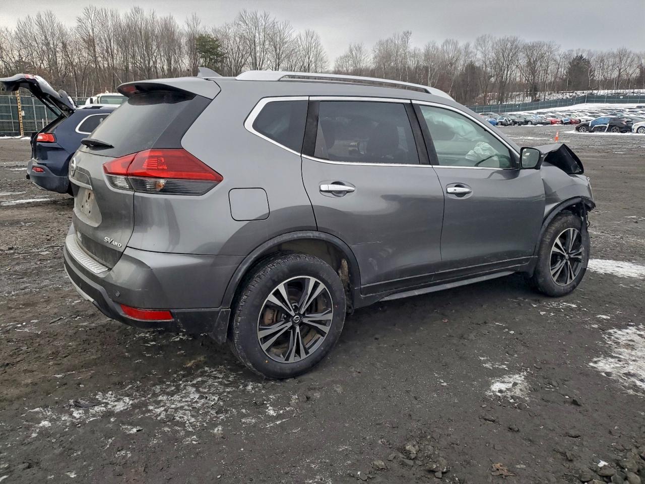 2019 NISSAN ROGUE S photo 3
