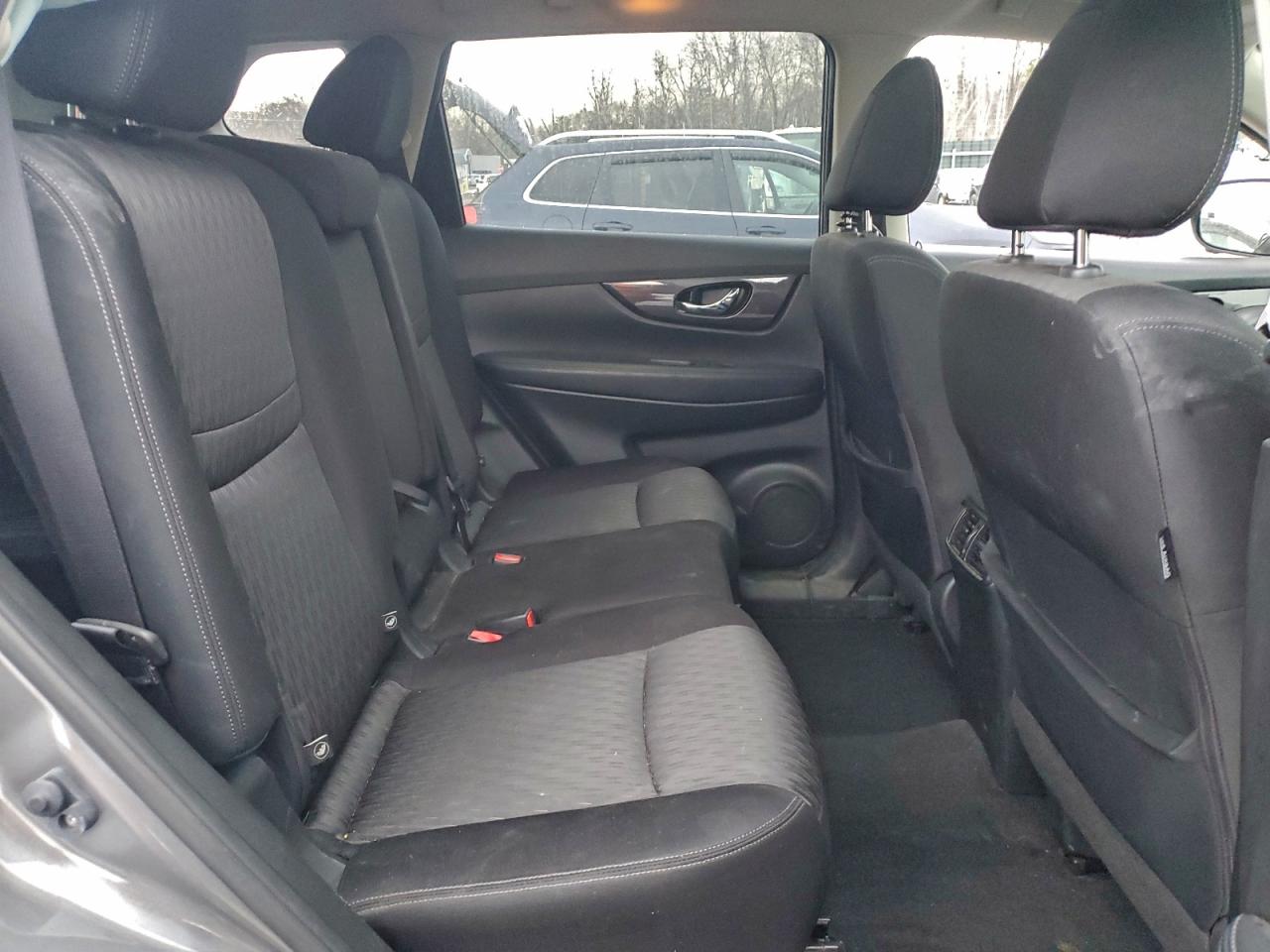2019 NISSAN ROGUE S photo 10