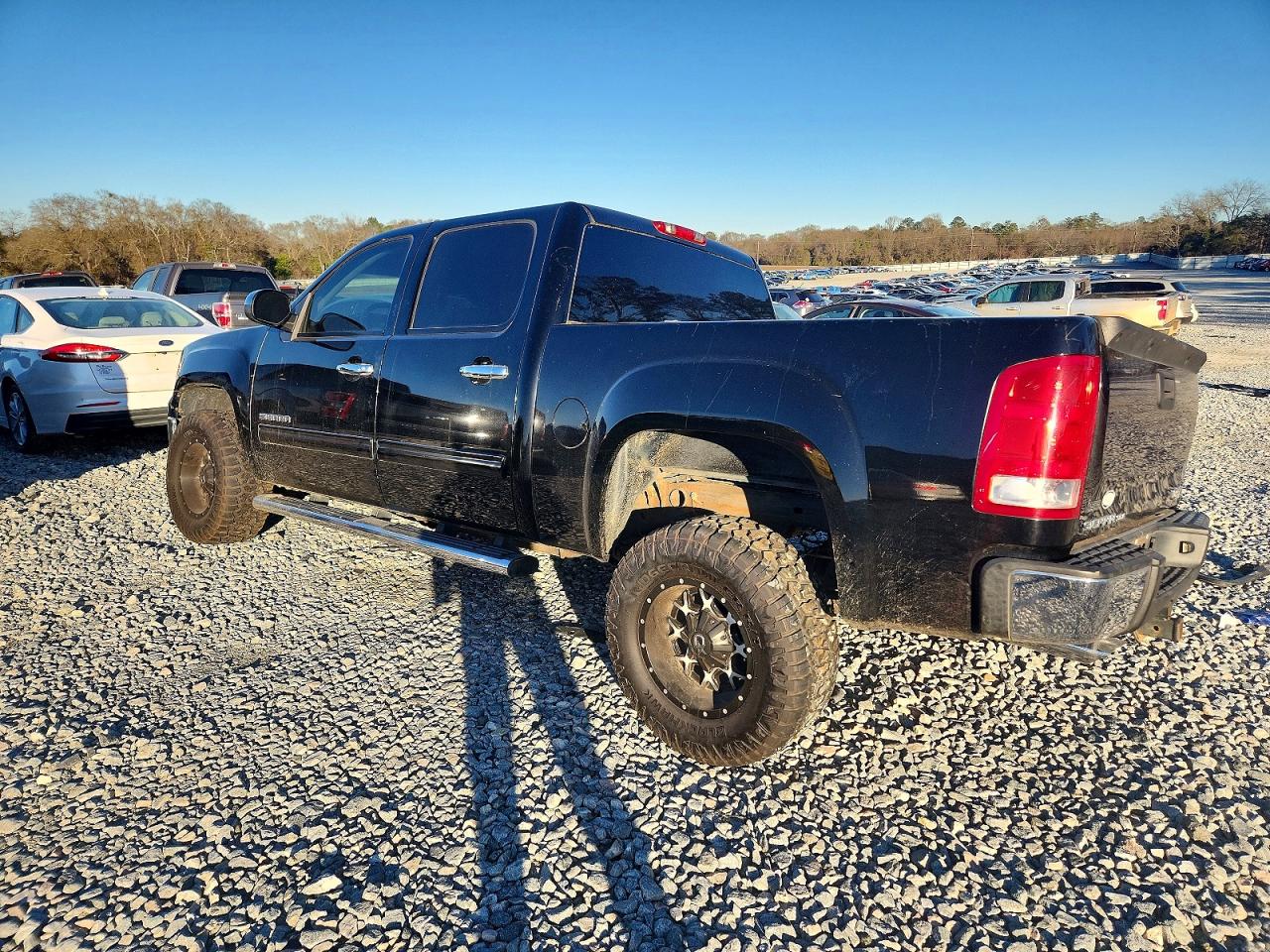 2010 GMC SIERRA C1500 SLE photo 2