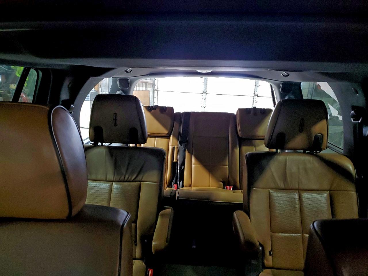 2013 LINCOLN NAVIGATOR photo 10
