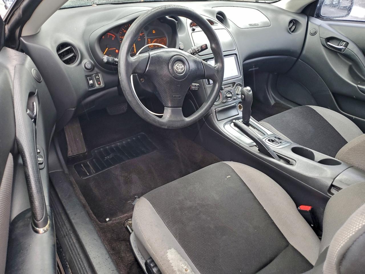 2003 TOYOTA CELICA GT photo 8