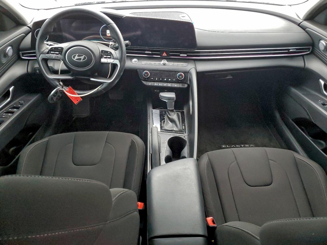 2025 HYUNDAI ELANTRA SEL SPORT photo 8