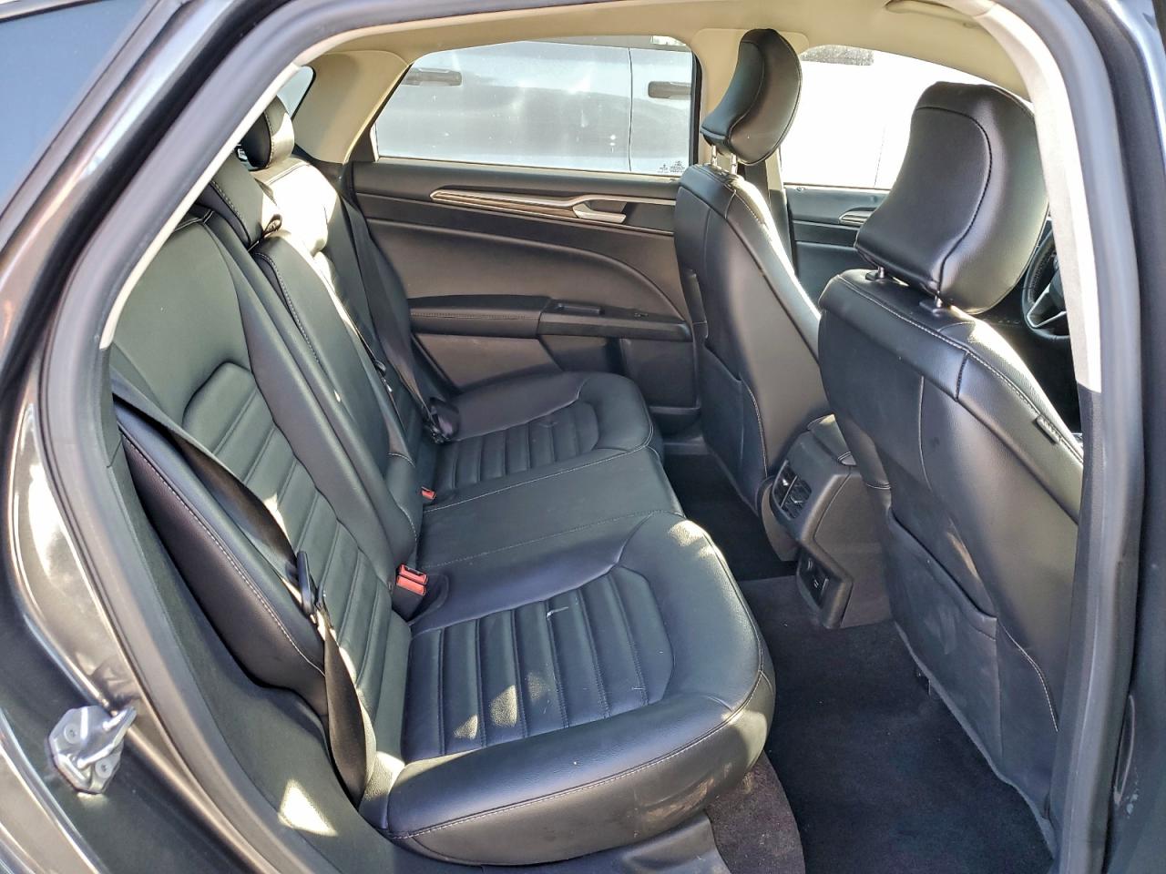 2017 FORD FUSION SE PHEV photo 10