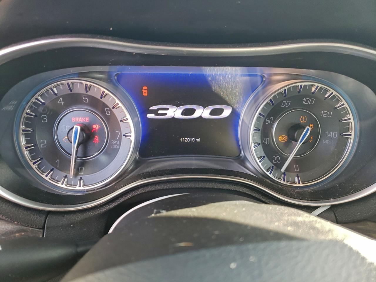 2021 CHRYSLER 300 TOURING photo 9