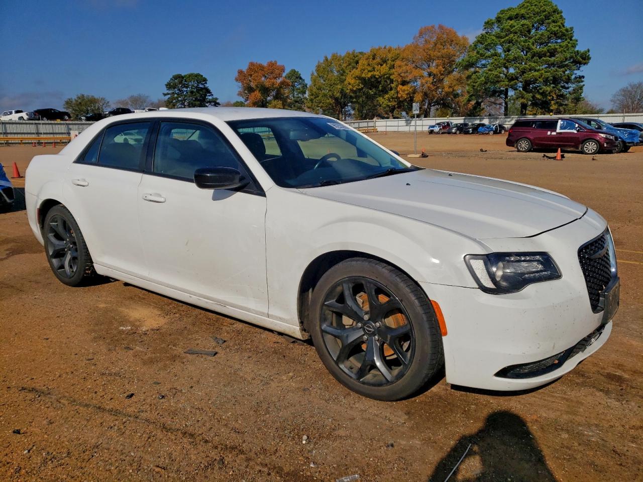 2021 CHRYSLER 300 TOURING photo 4