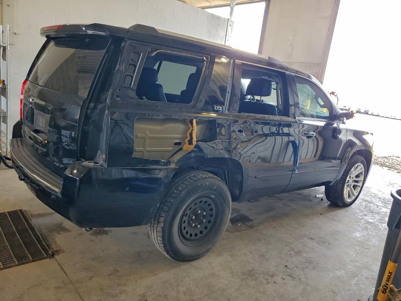 2016 CHEVROLET TAHOE K1500 LTZ photo 3