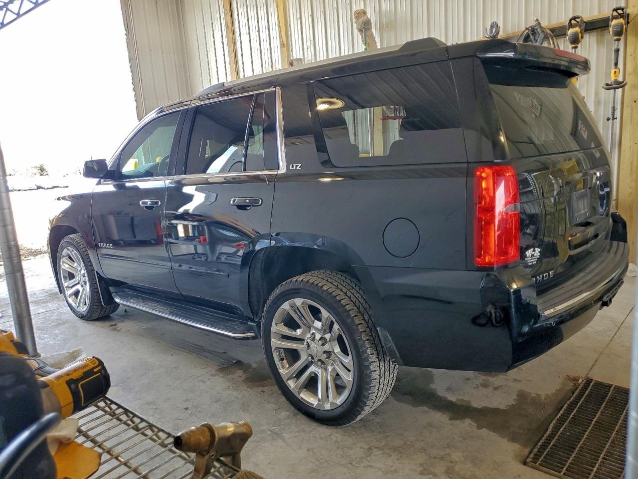 2016 CHEVROLET TAHOE K1500 LTZ photo 2
