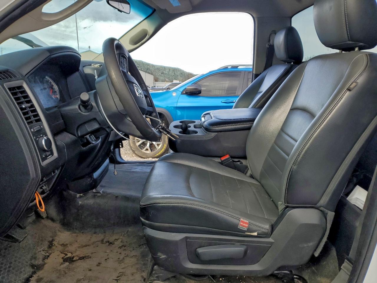 2021 RAM 1500 CLASSIC TRADESMAN photo 7