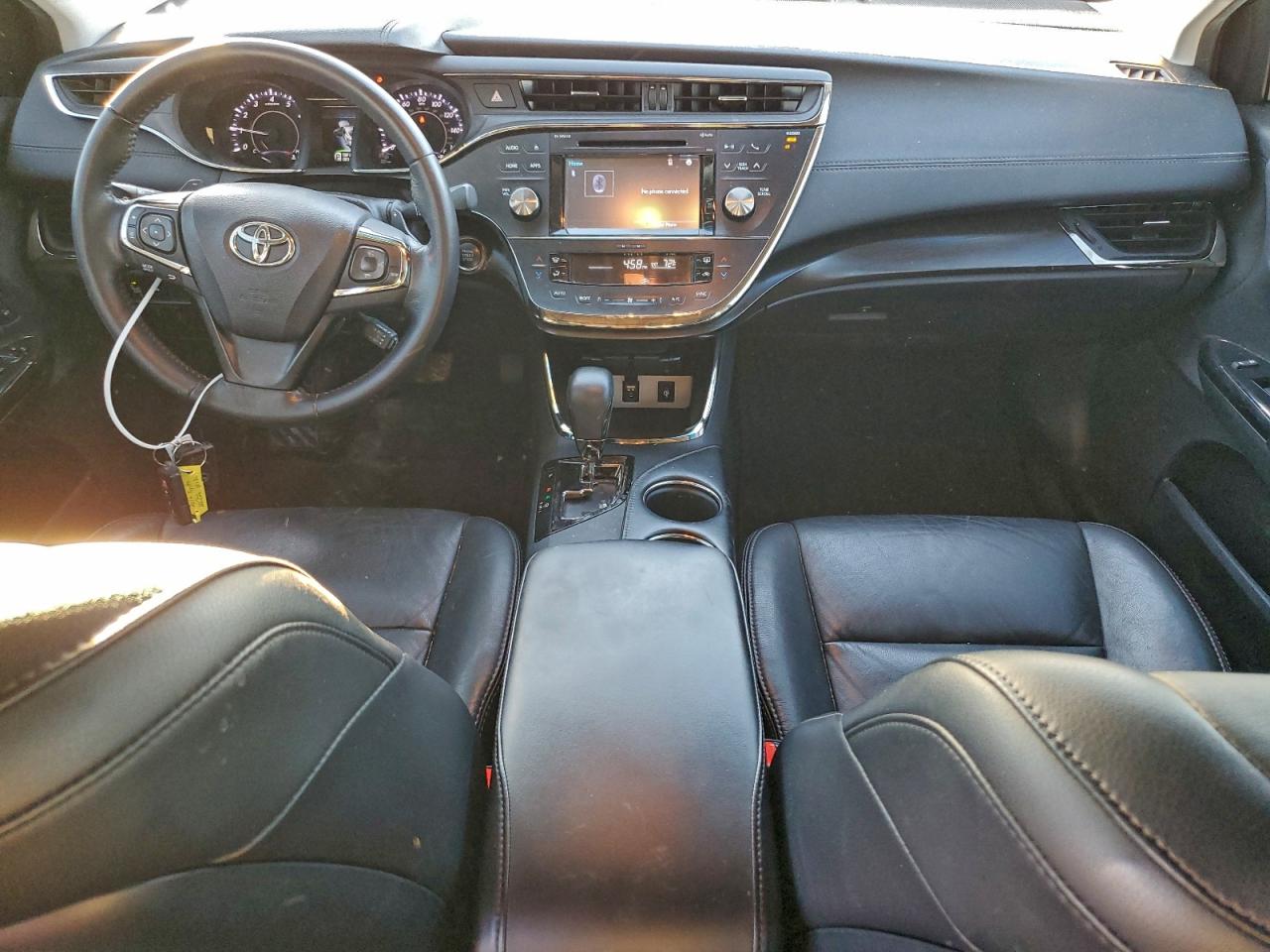 2016 TOYOTA AVALON XLE photo 8