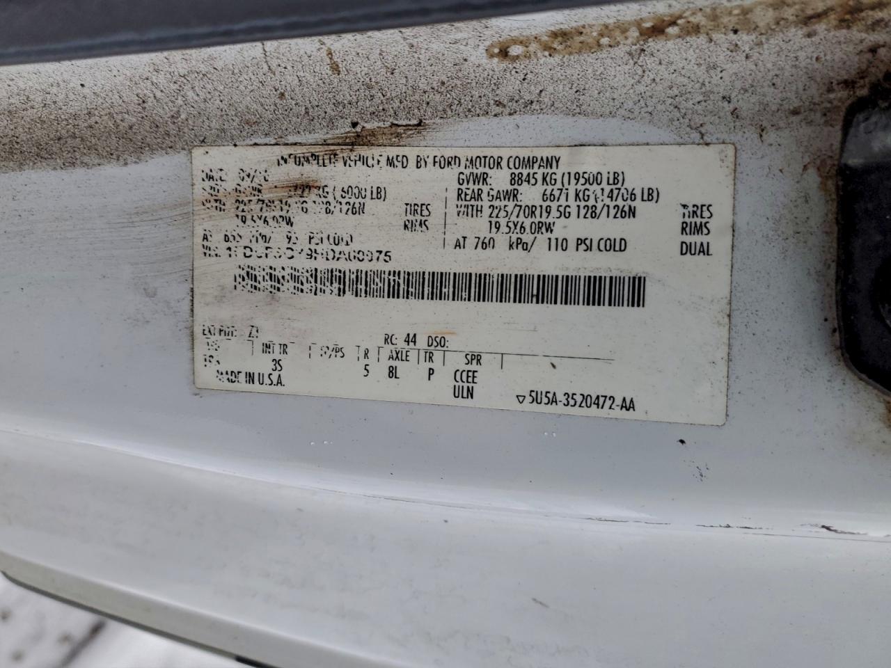 2017 FORD F550 SUPER DUTY BOX TRUCK photo 13