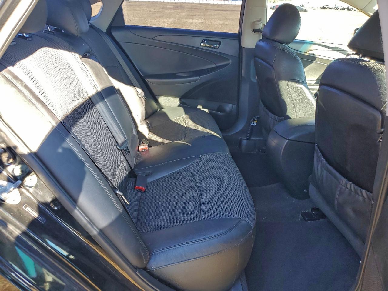 2013 HYUNDAI SONATA SE photo 10