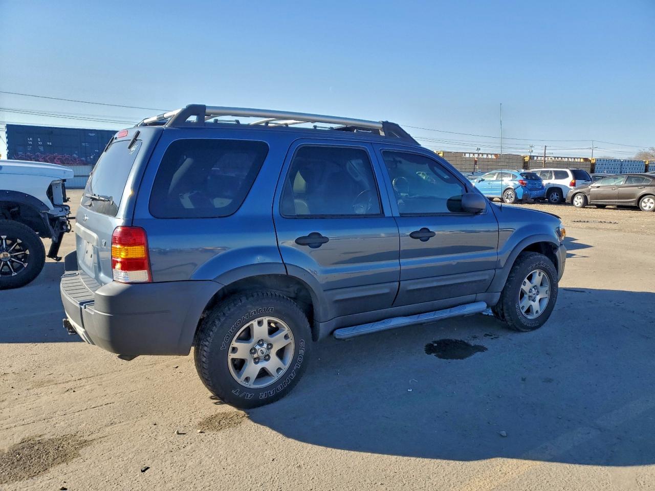 2006 FORD ESCAPE XLT photo 3