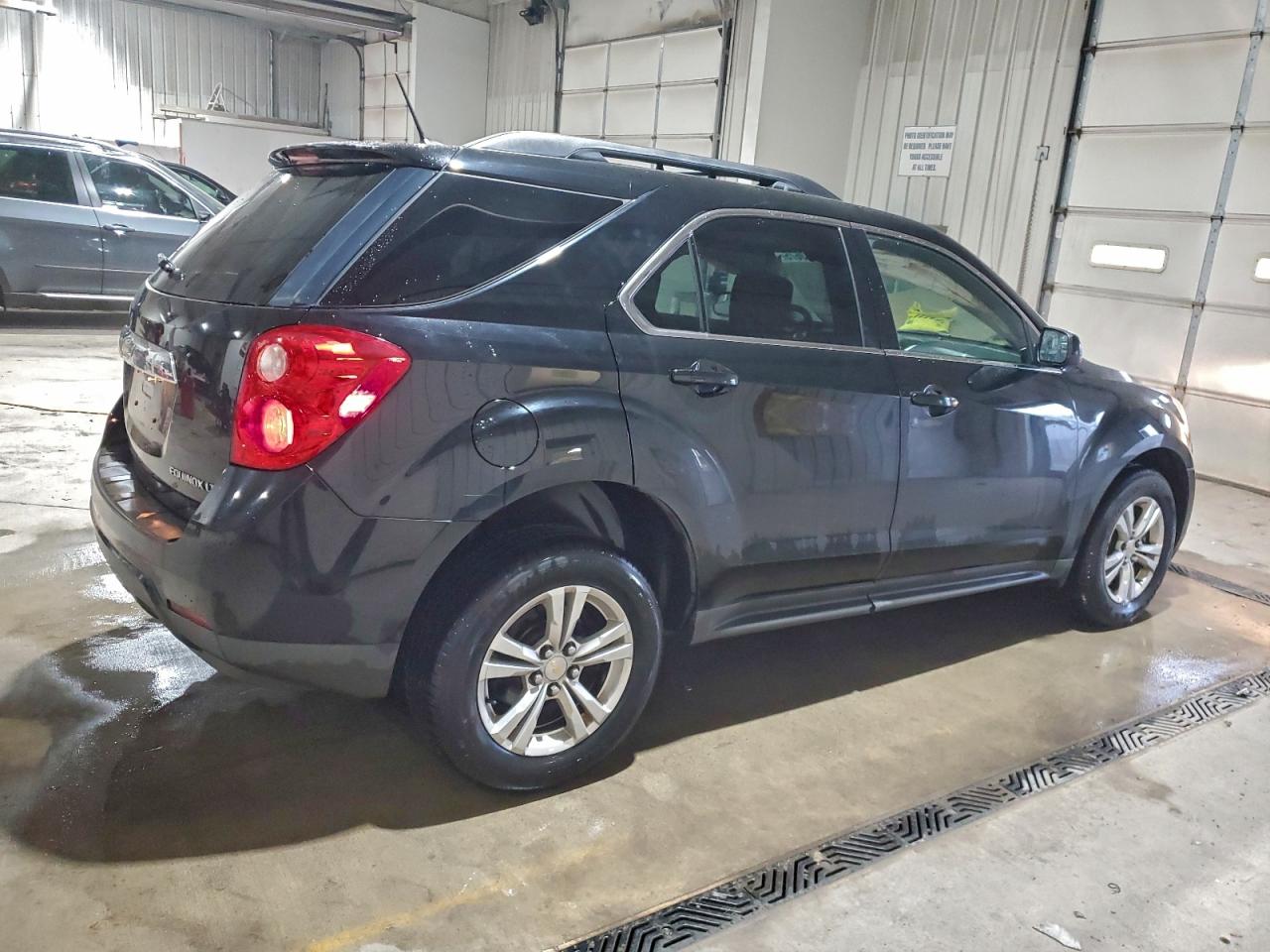 2013 CHEVROLET EQUINOX LT photo 3