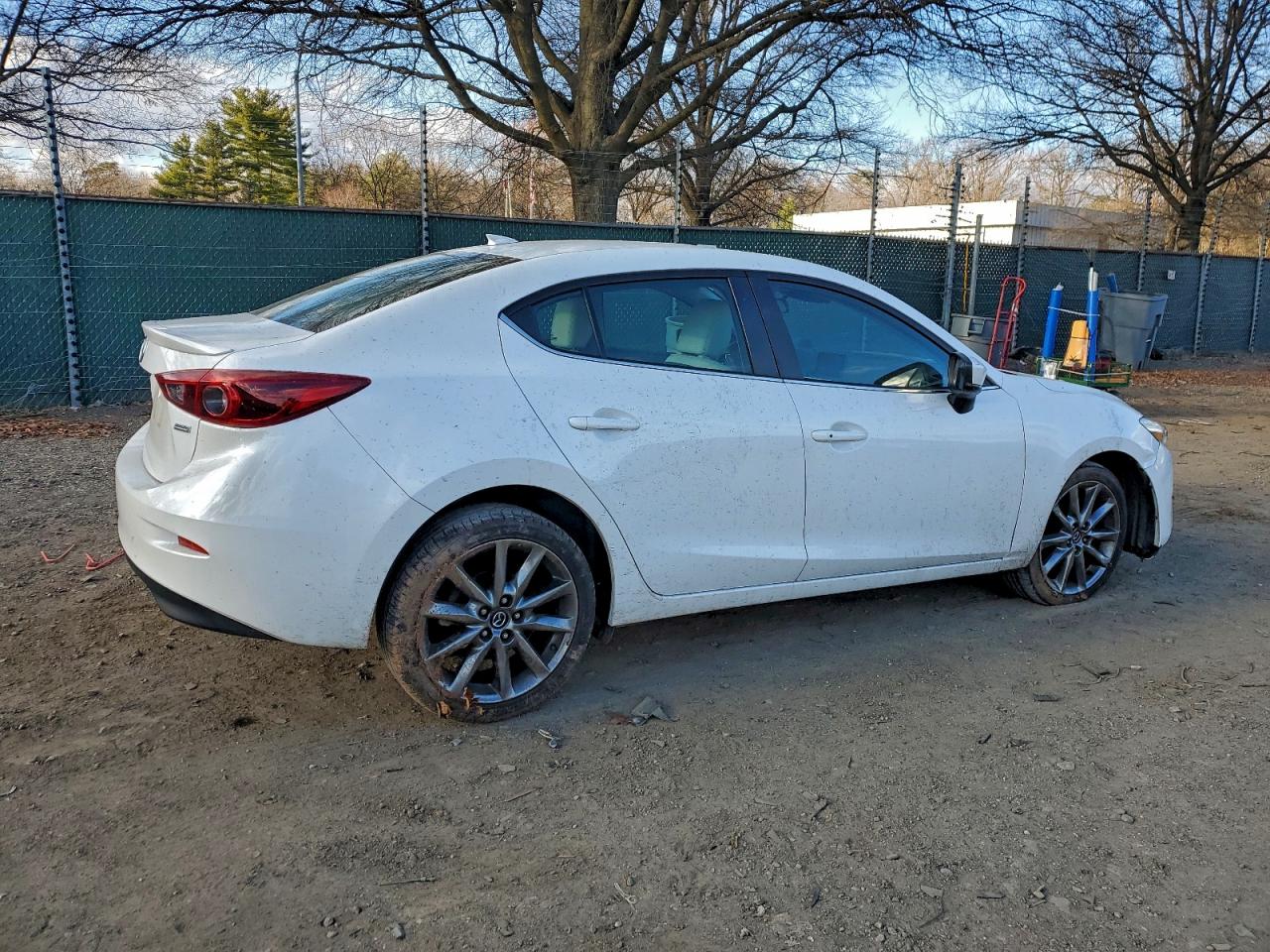 2018 MAZDA 3 GRAND TOURING photo 3