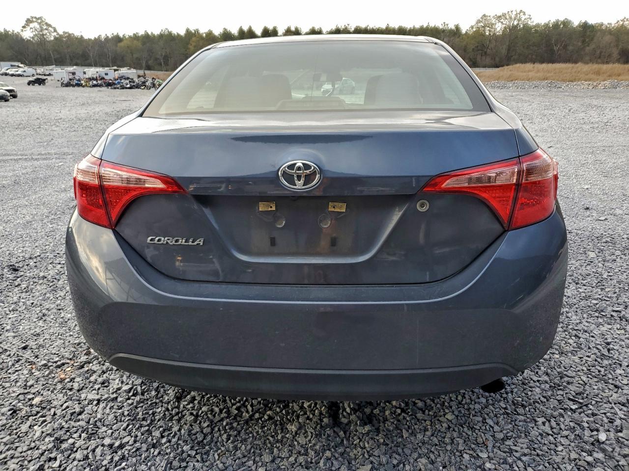 2019 TOYOTA COROLLA L photo 6