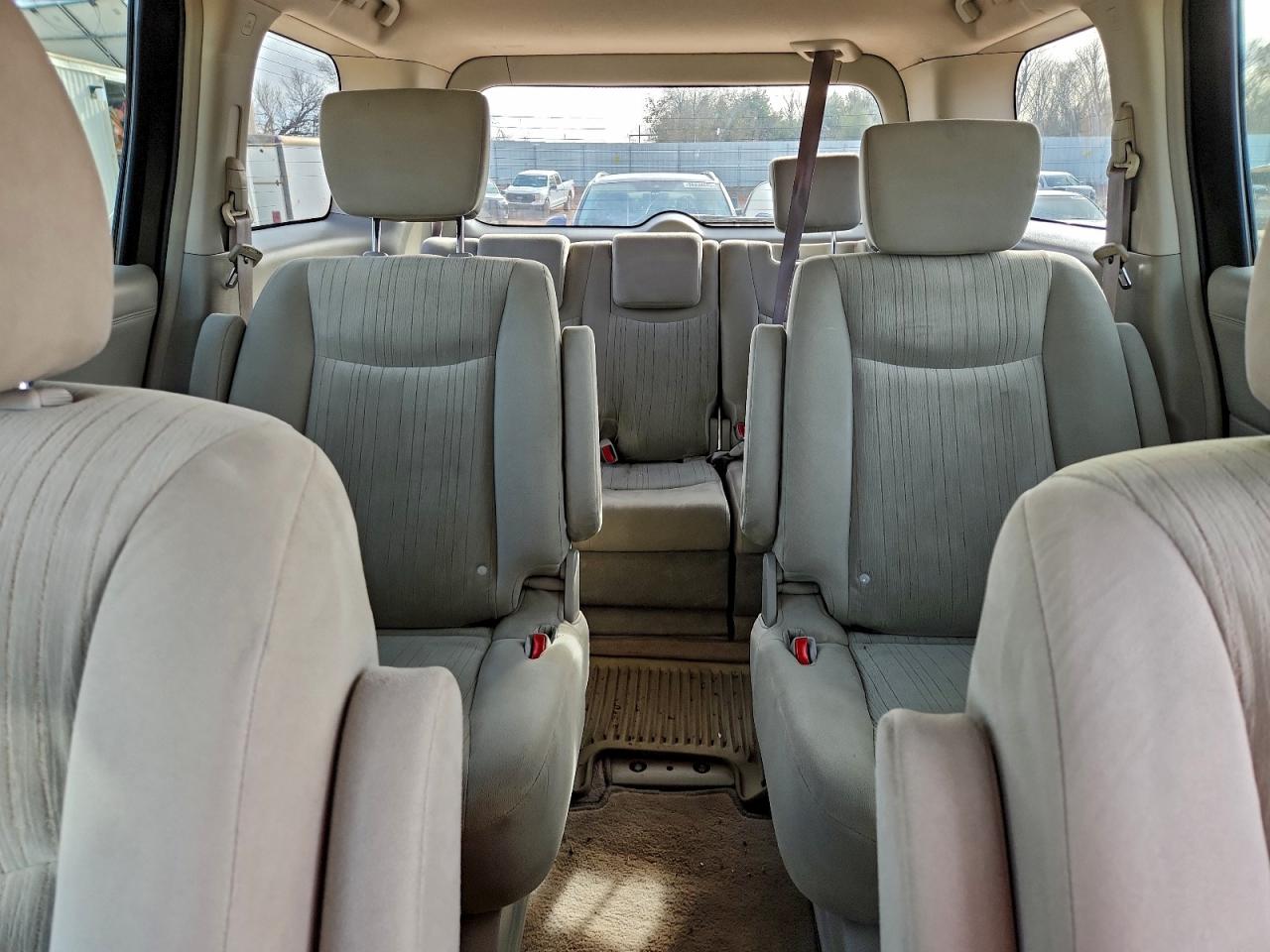 2015 NISSAN QUEST S photo 10