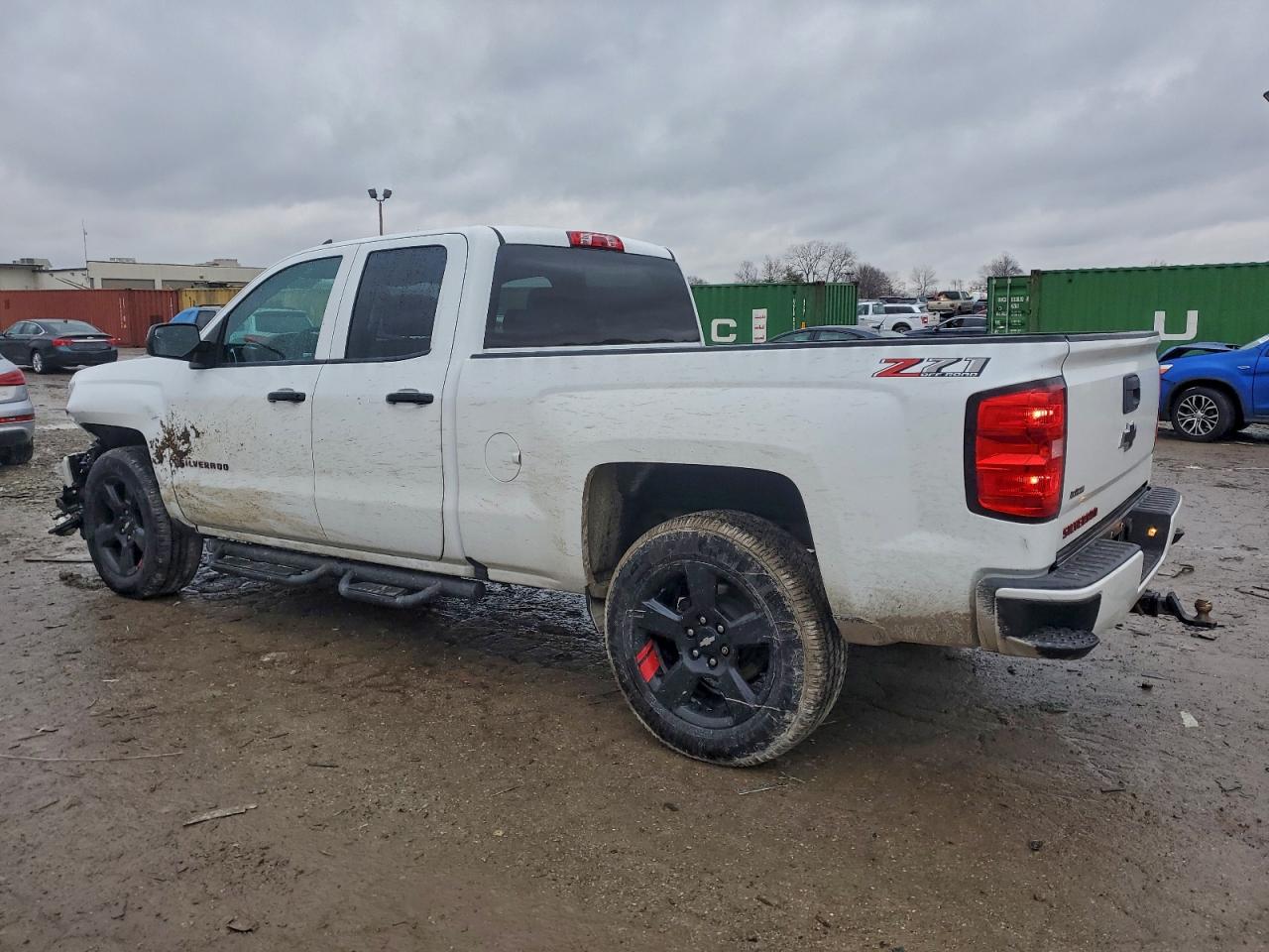 2018 CHEVROLET SILVERADO K1500 LT photo 2