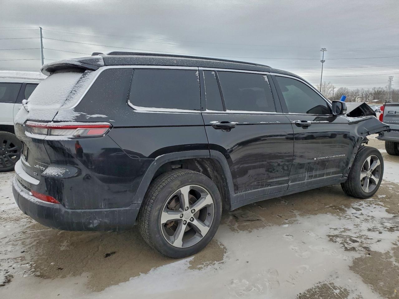 2024 JEEP GRAND CHEROKEE L LIMITED photo 3