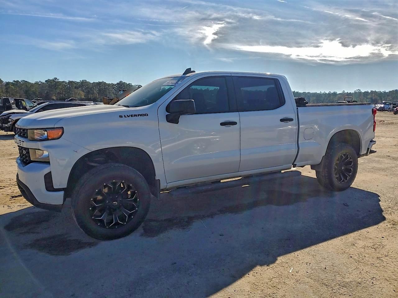 2020 CHEVROLET SILVERADO