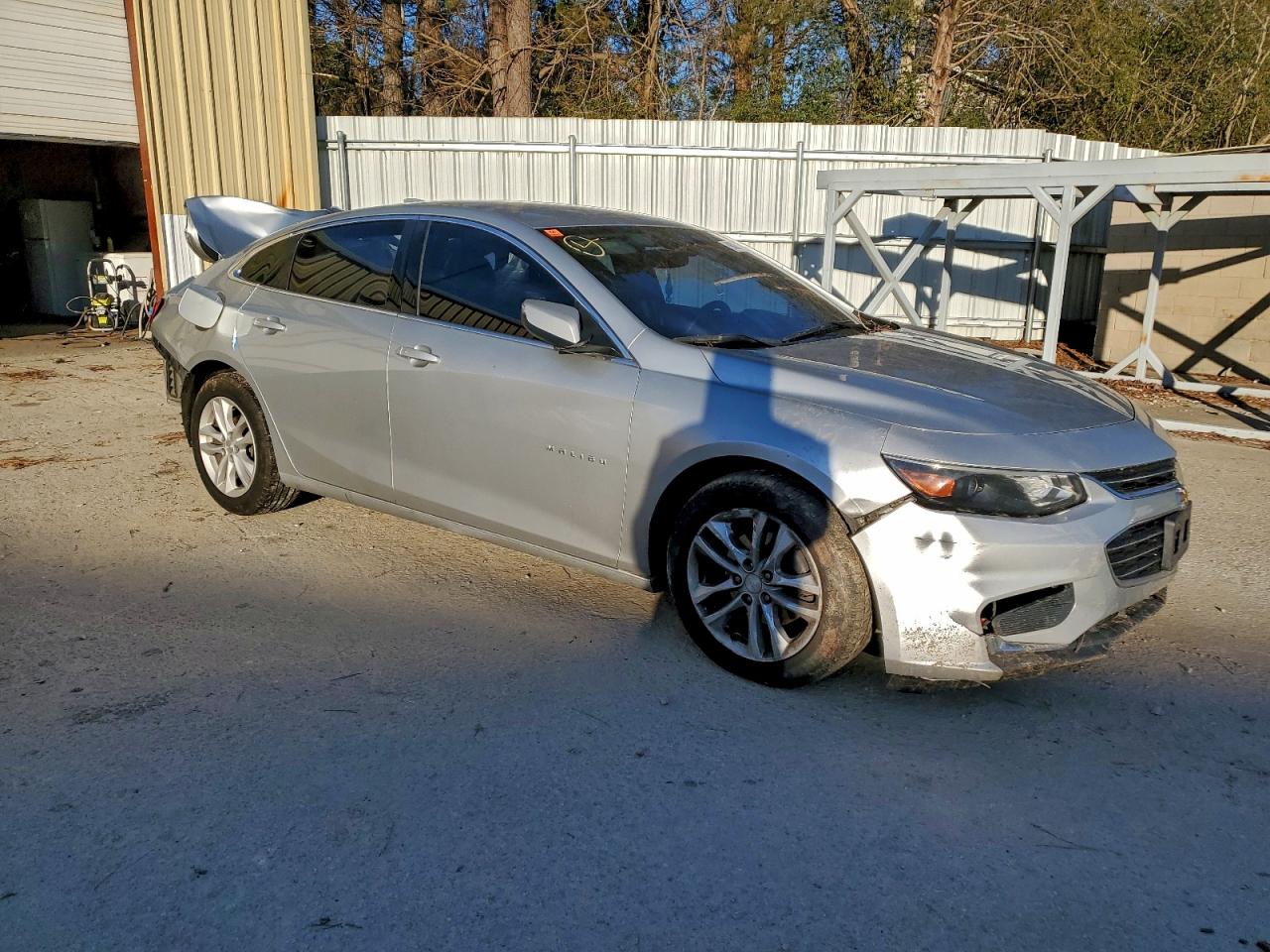 2016 CHEVROLET MALIBU LT photo 4
