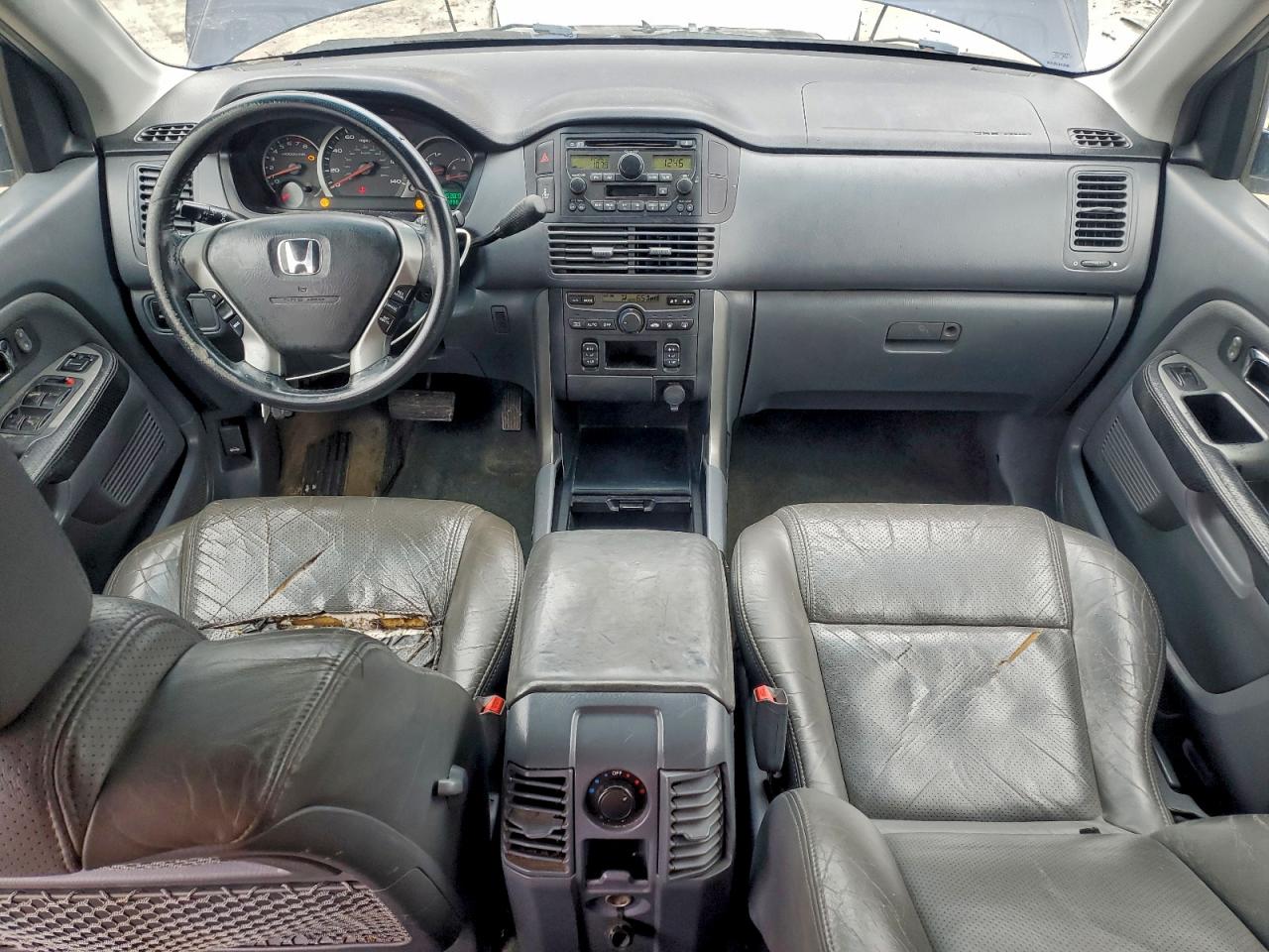 2004 HONDA PILOT EXL photo 8