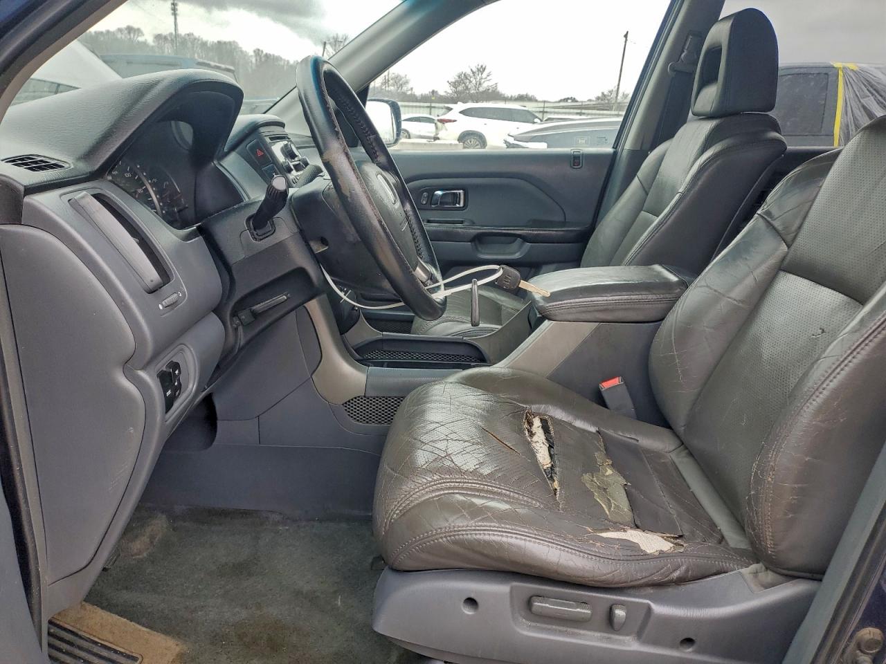 2004 HONDA PILOT EXL photo 7