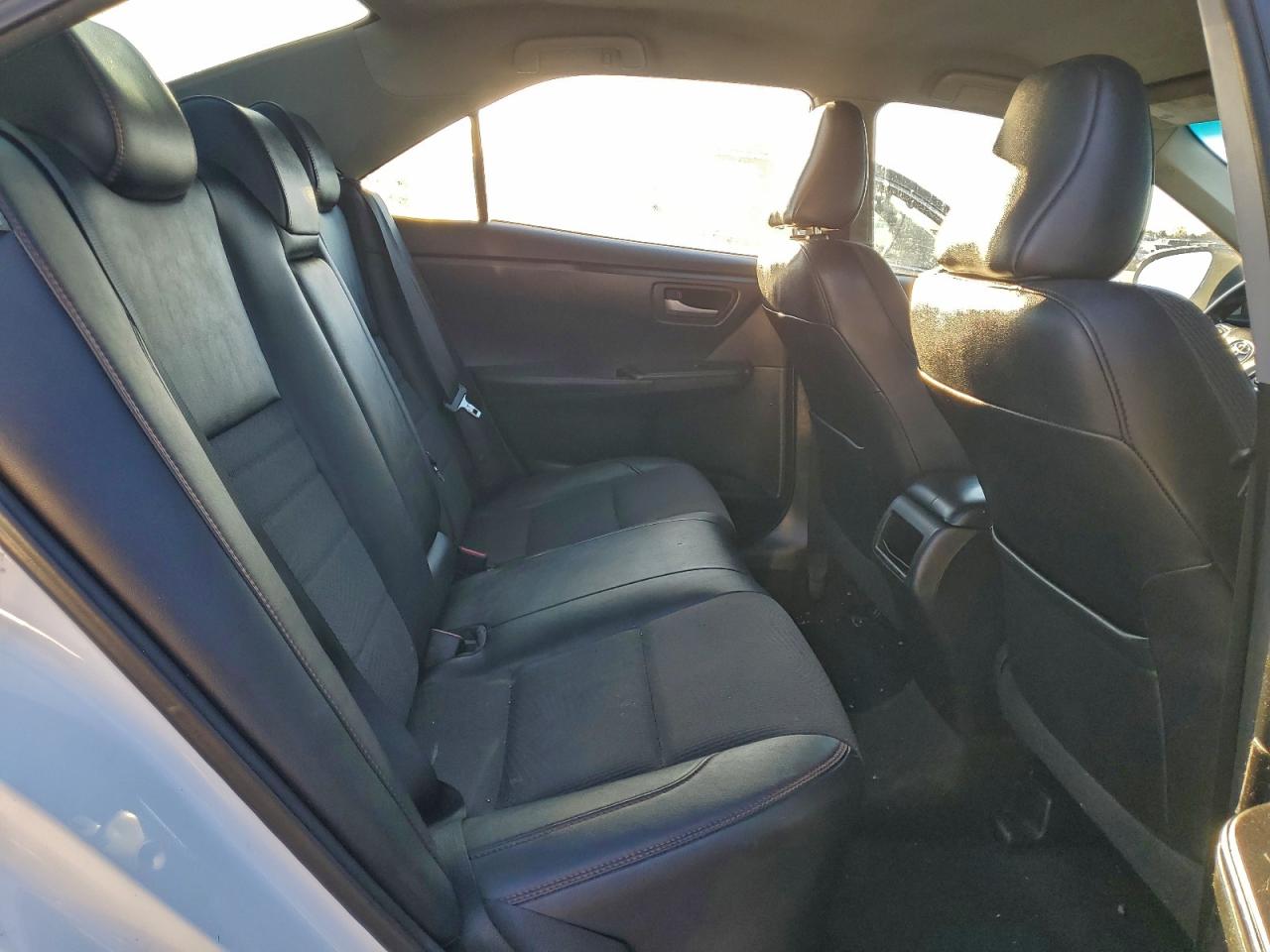 2017 TOYOTA CAMRY SE photo 10