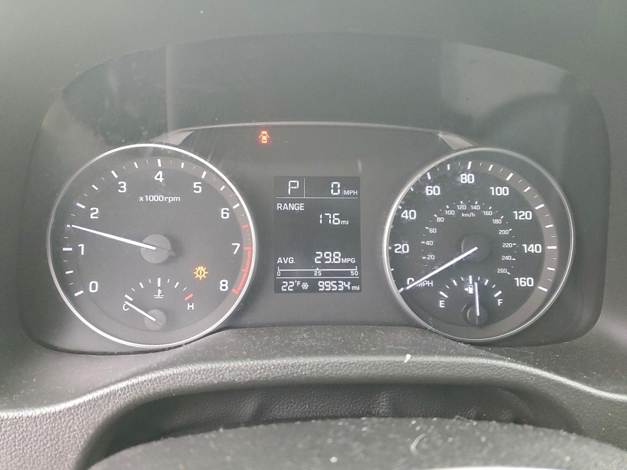 2017 HYUNDAI ELANTRA SE photo 9