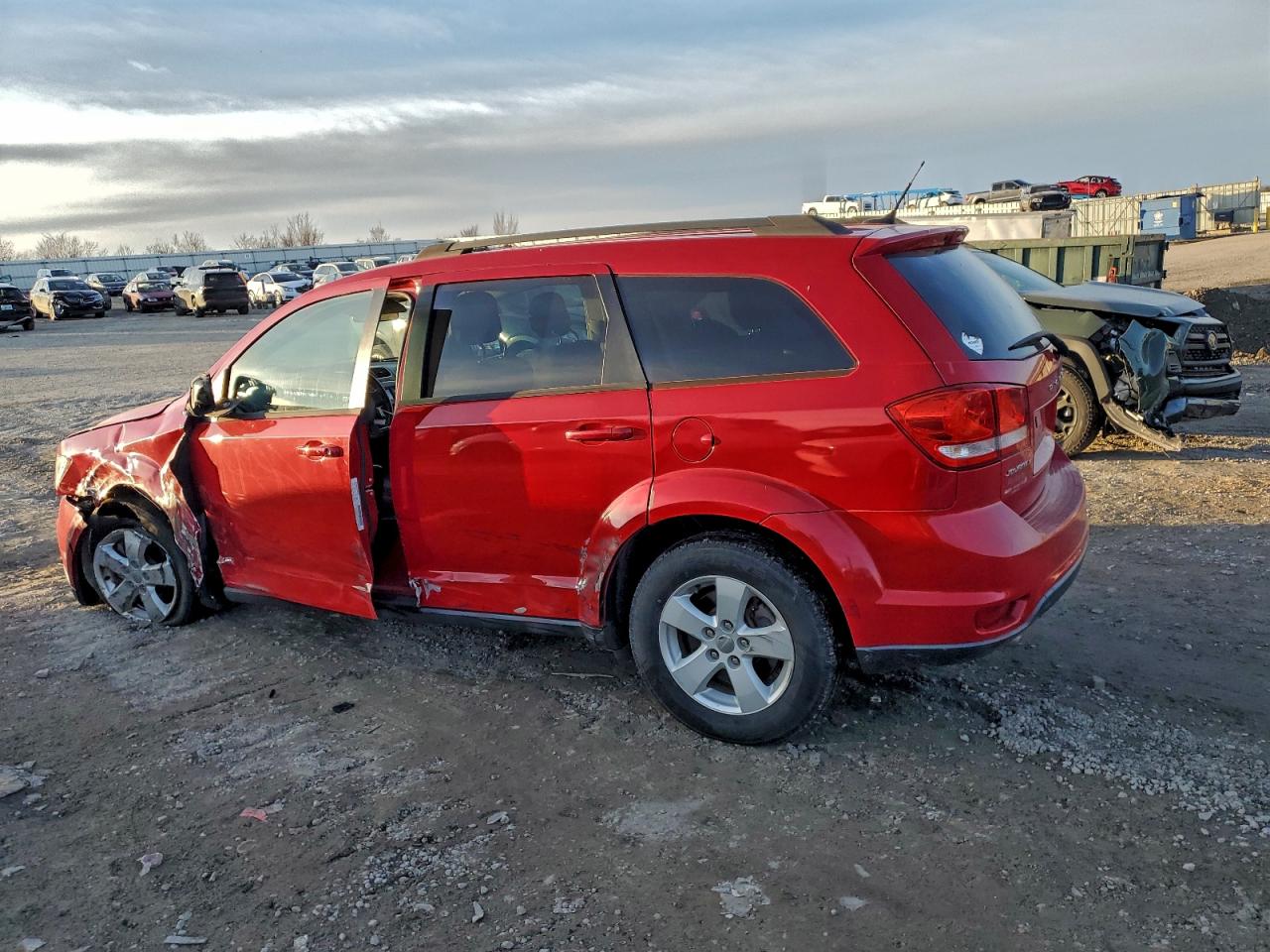 2012 DODGE JOURNEY SXT photo 2