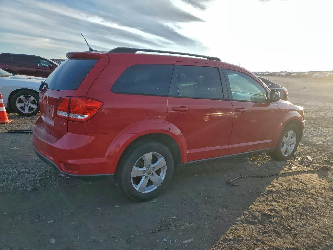 2012 DODGE JOURNEY SXT photo 3