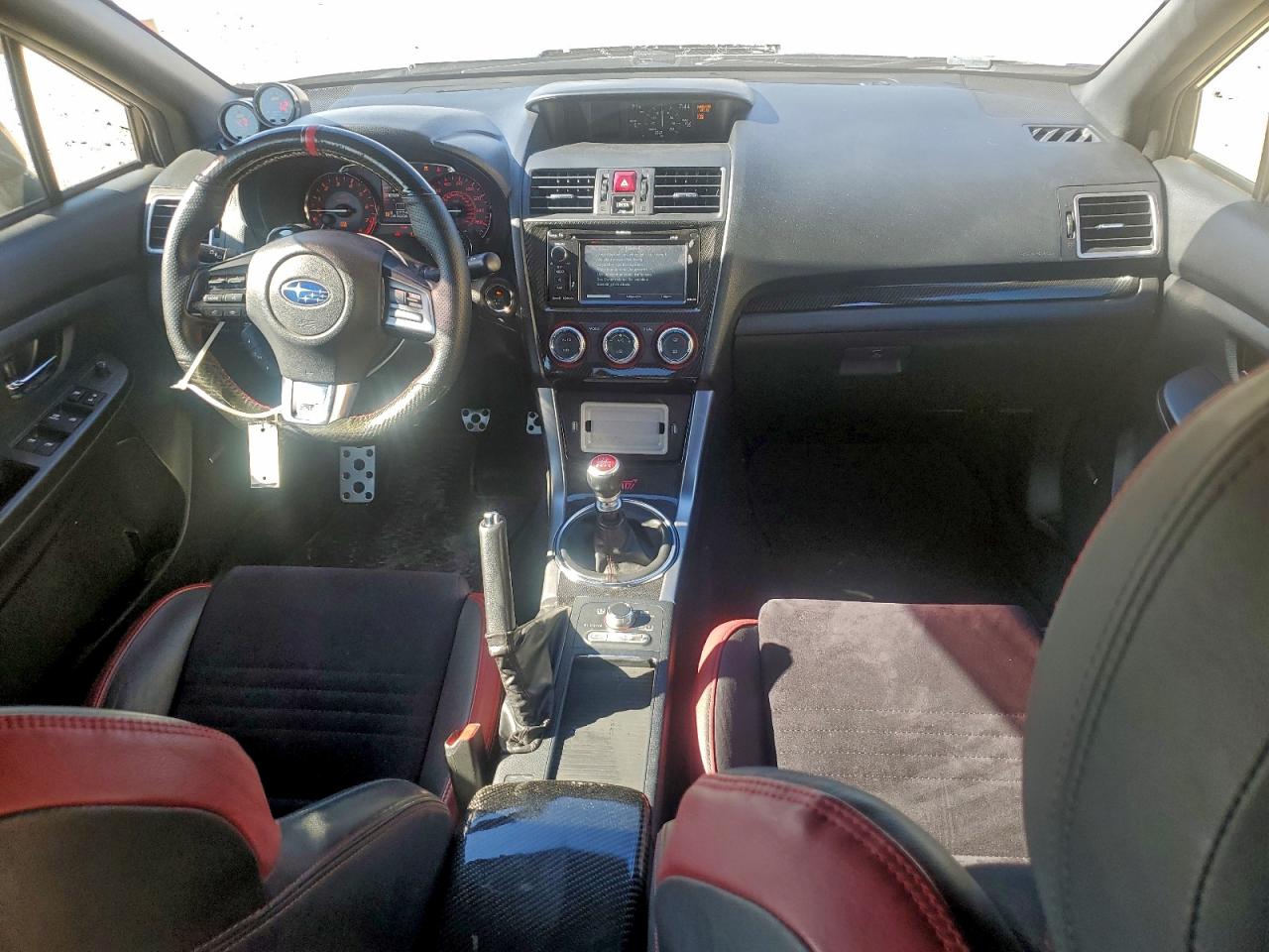 2015 SUBARU WRX STI photo 8