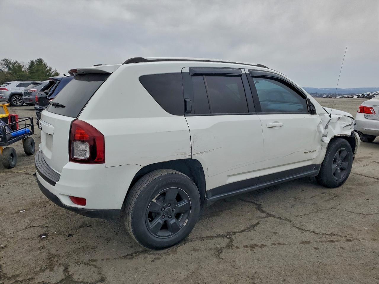 2014 JEEP COMPASS SPORT photo 3