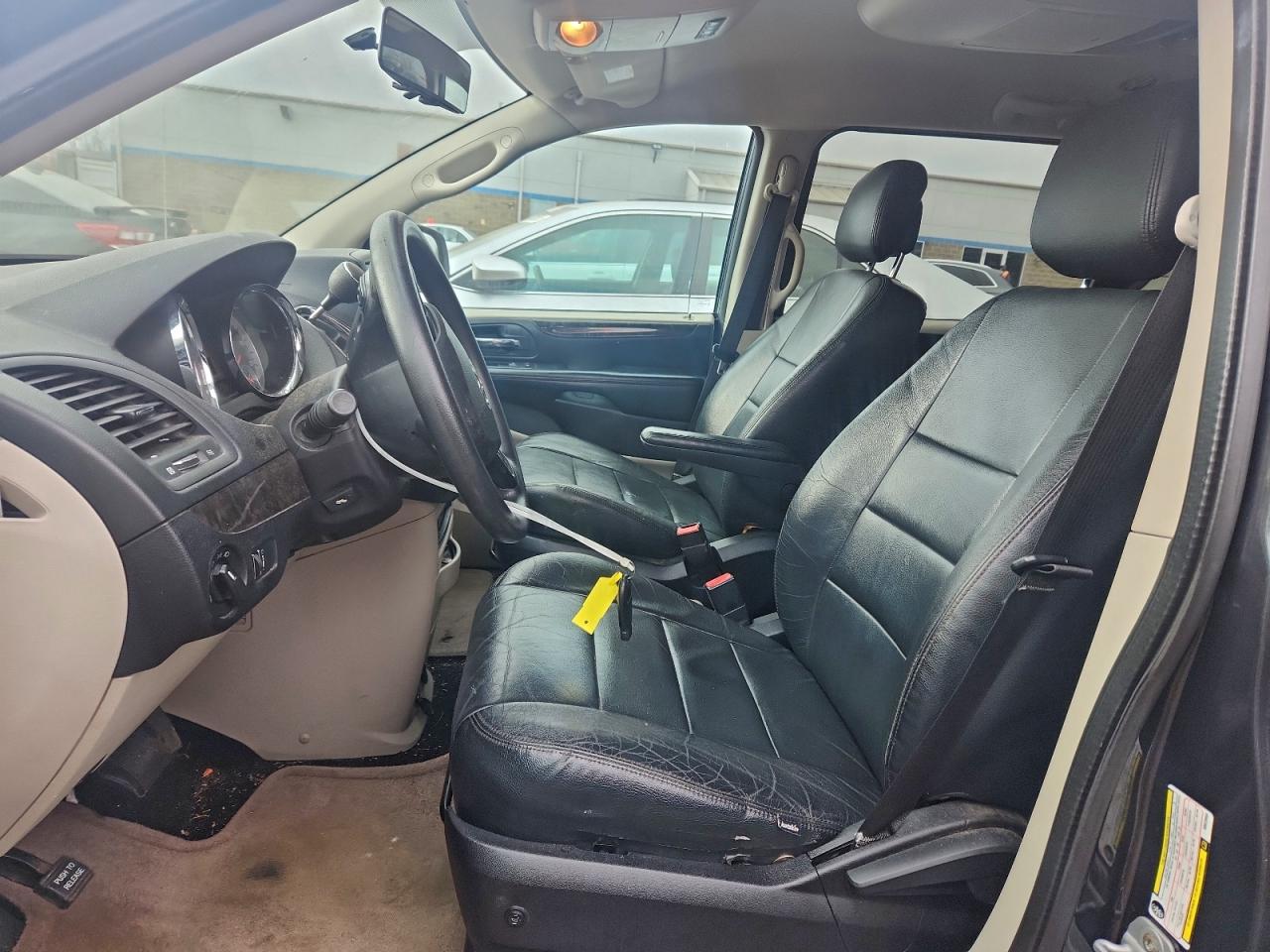 2011 DODGE GRAND CARAVAN MAINSTREET photo 7
