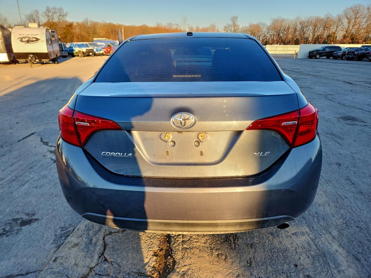 2017 TOYOTA COROLLA photo 6